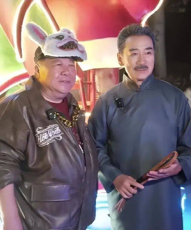他什么时候退圈的？