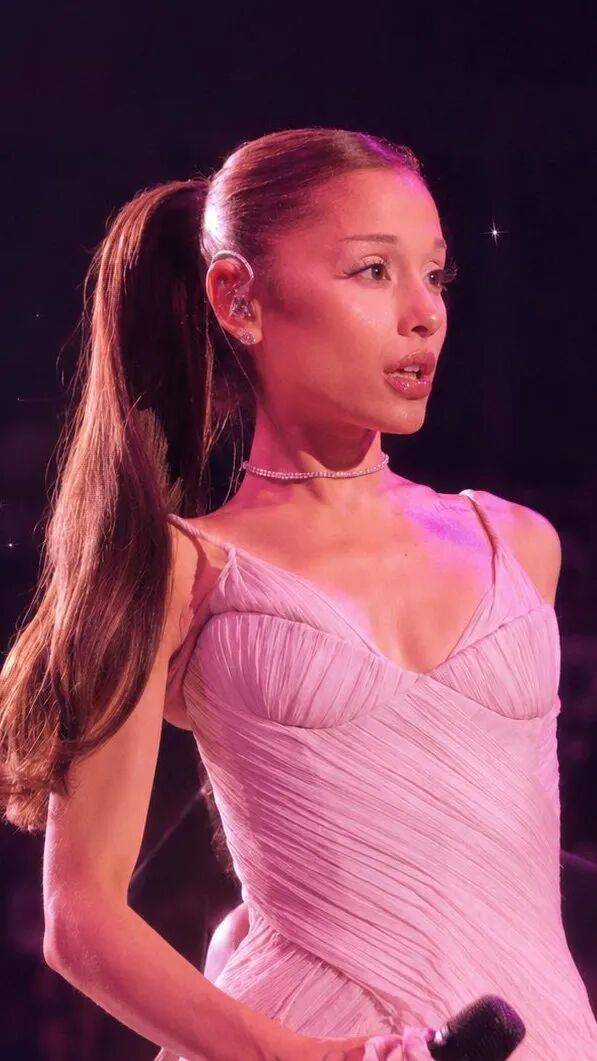 Ariana Grande 正式退圈！暂告别职业生涯